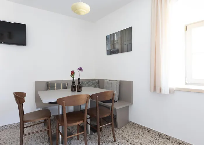 Apartment Domus Faber Merano